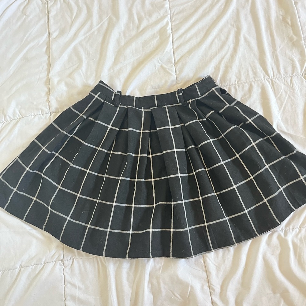 Hot Topic Black and White Checkered Skater Skirt